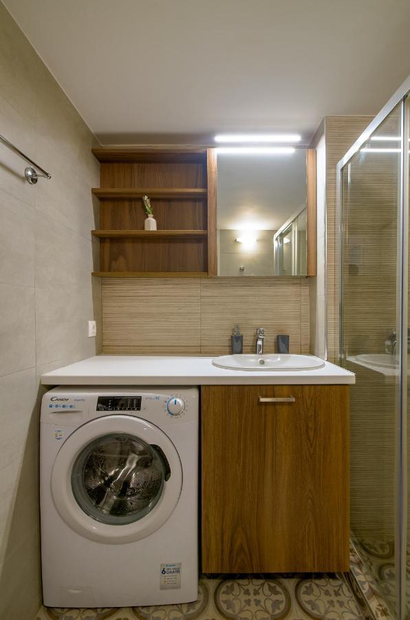 Nice 1Bd Apartment Close To Metro Station Ampelokipoi Athens Exterior photo