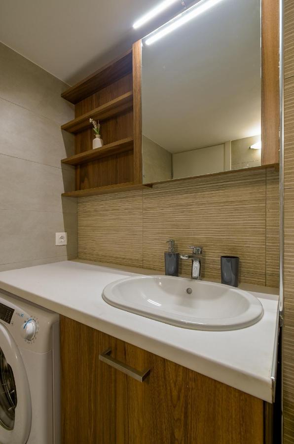 Nice 1Bd Apartment Close To Metro Station Ampelokipoi Athens Exterior photo